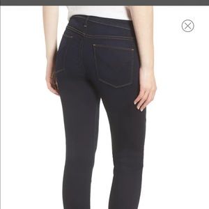HUDSON Nico mid rise super skinny jeans